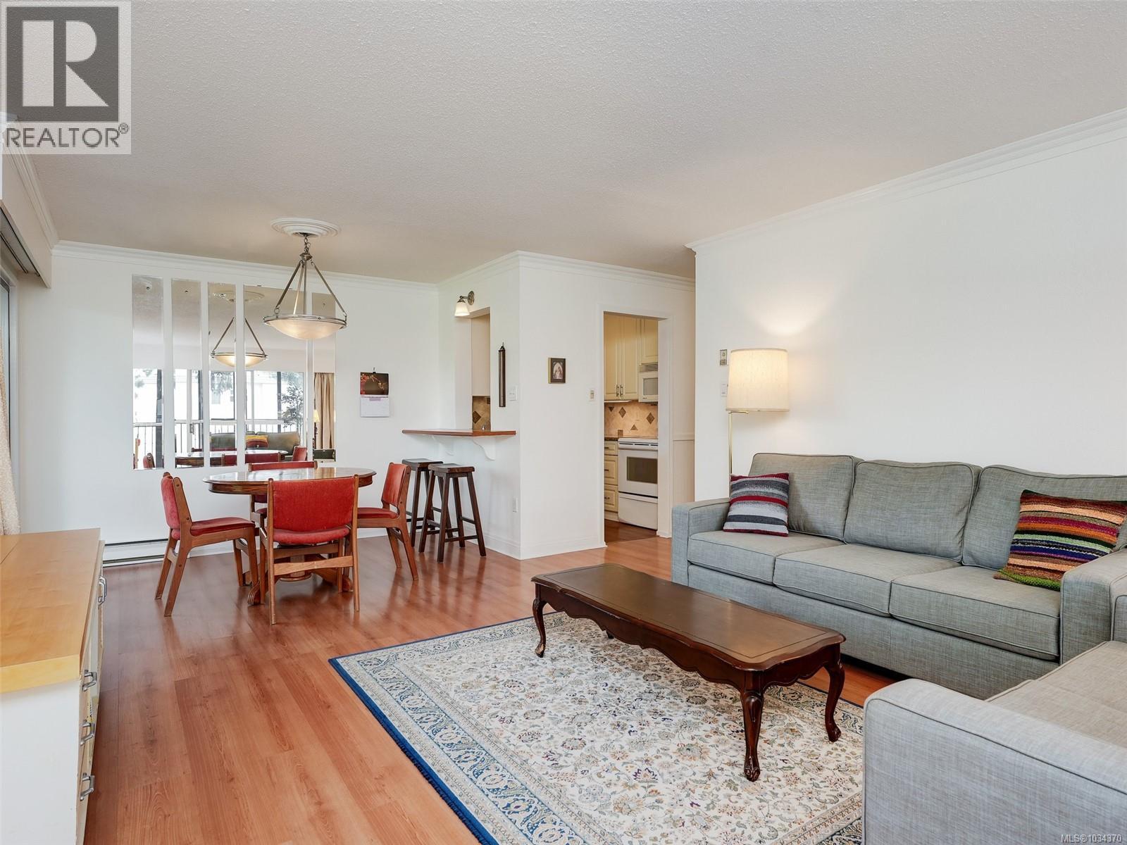 #302 1101 Hilda St - Image 2