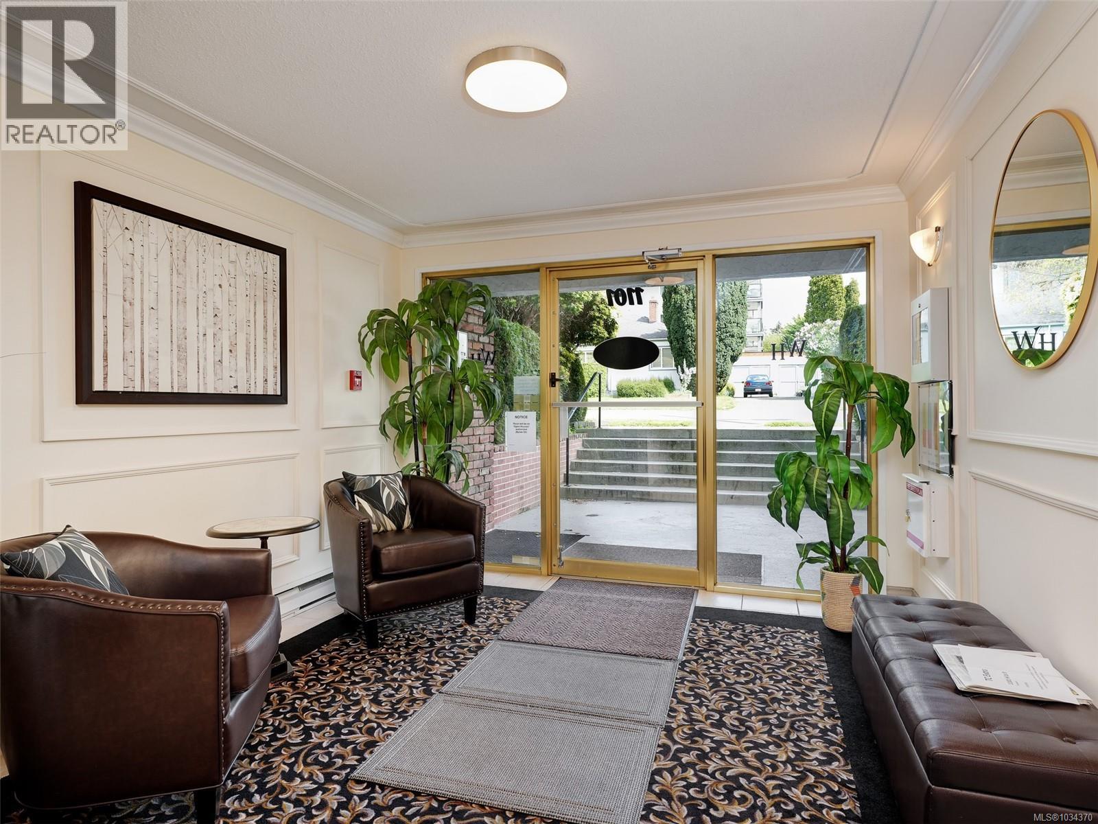 #302 1101 Hilda St - 21