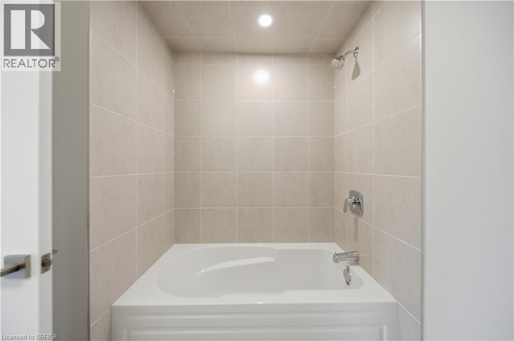 660 COLBORNE Street W Unit# 72, Brantford, Ontario, N3T0Y7 — Photo 26