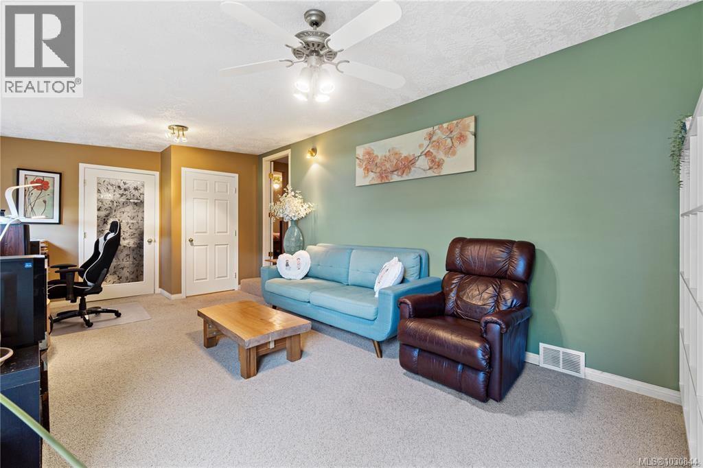3812 King Arthur Dr - 14