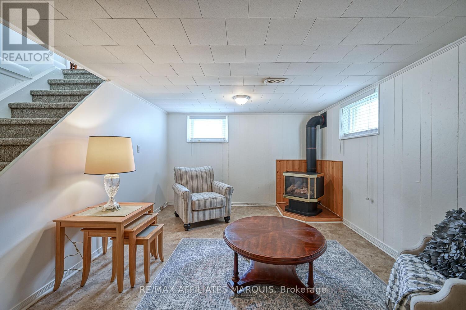 56 MARSHA DRIVE - 34