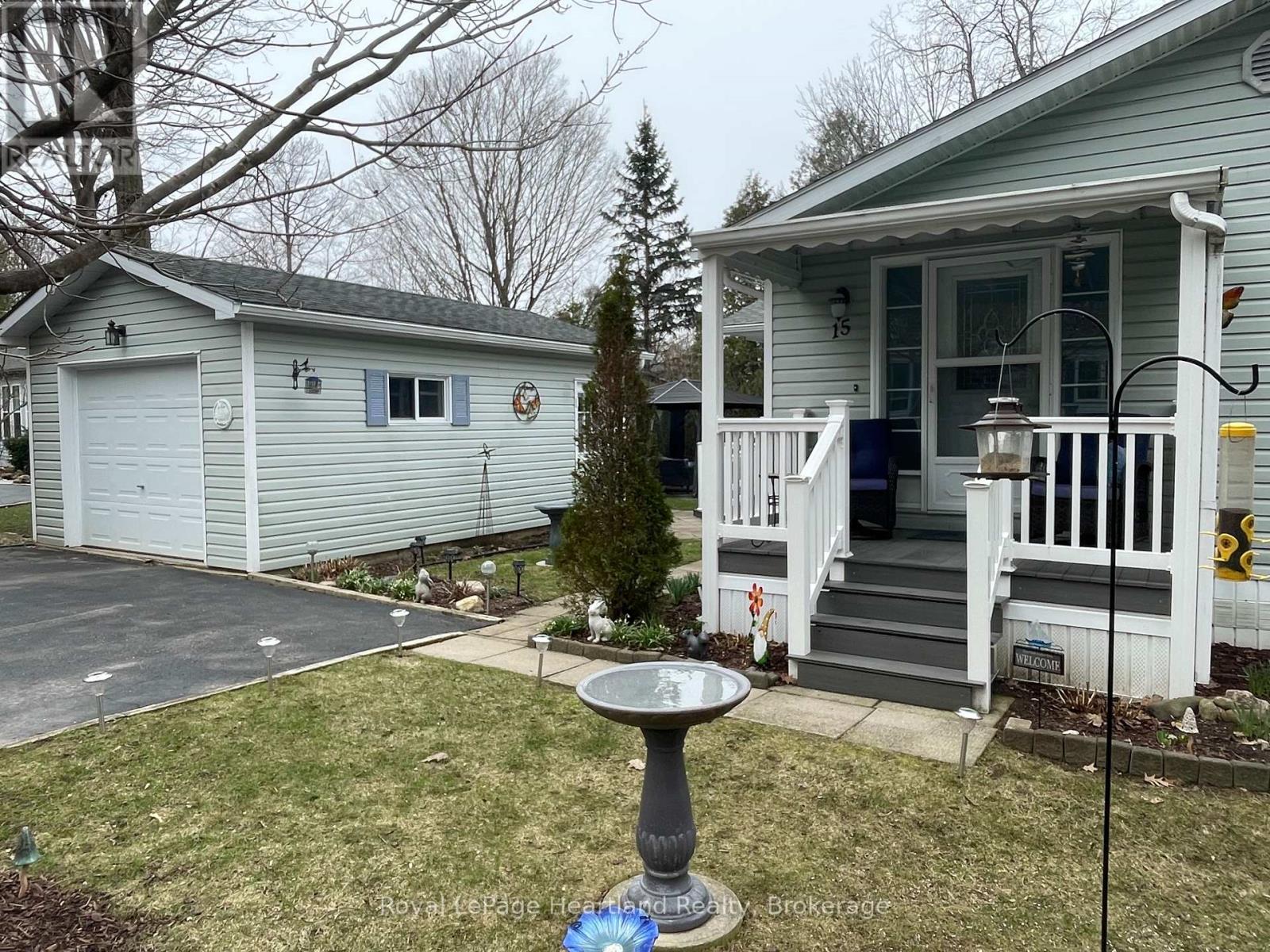 15 HURON LANE - 2