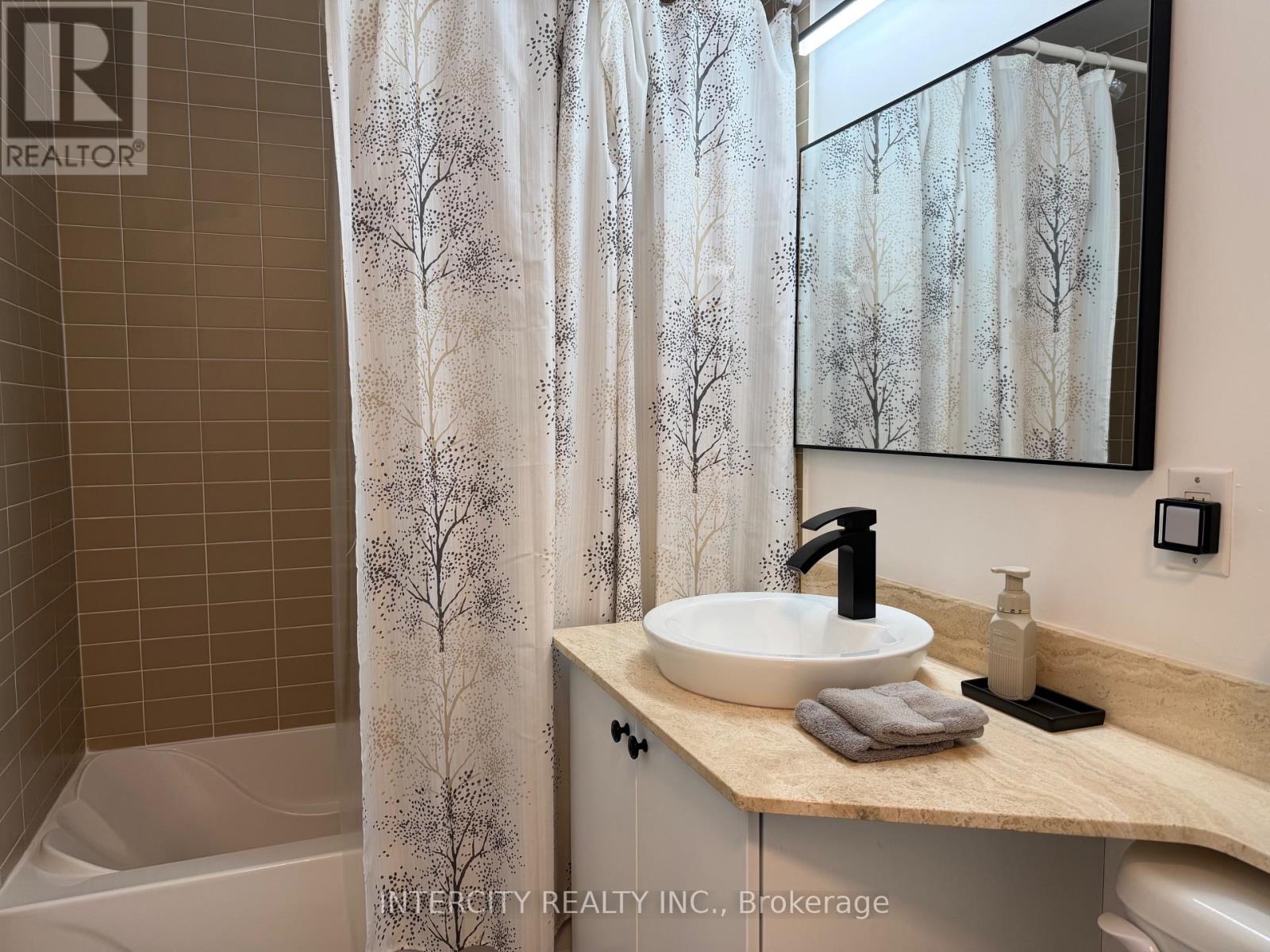 #802 7730 KIPLING AVENUE - 18