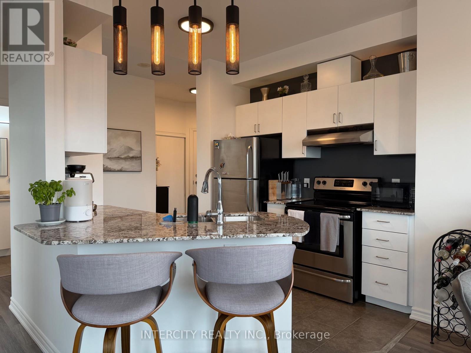 #802 7730 KIPLING AVENUE - 11