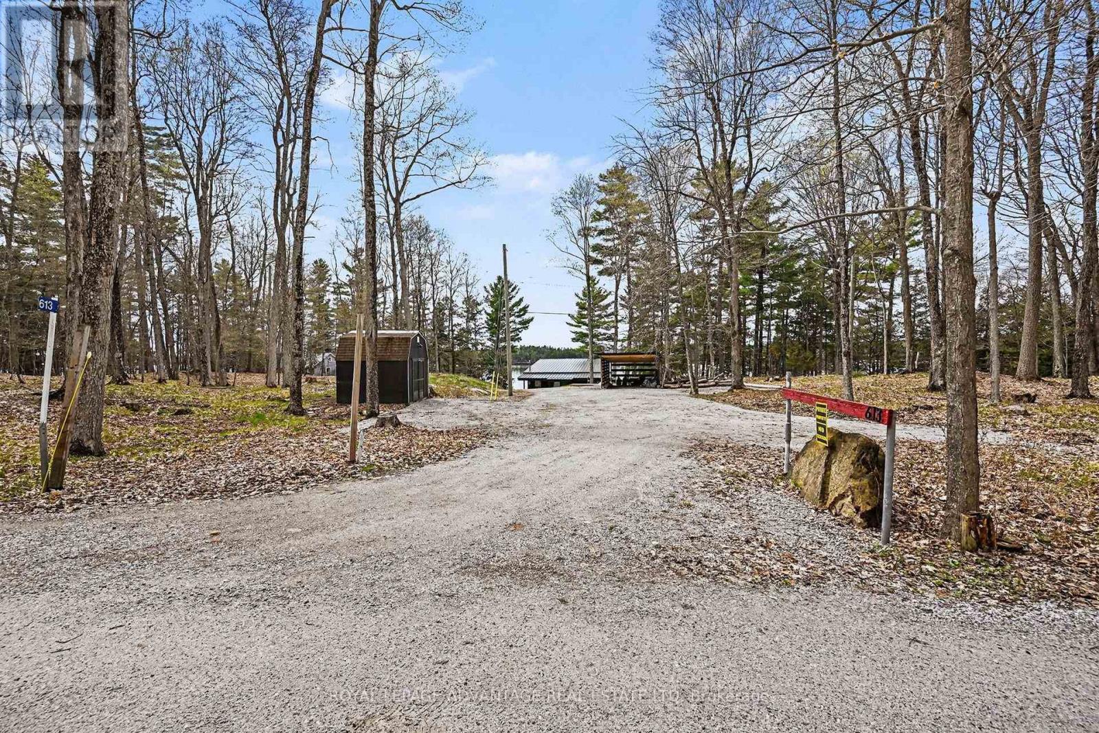 613 HAMILTON LANE - 5