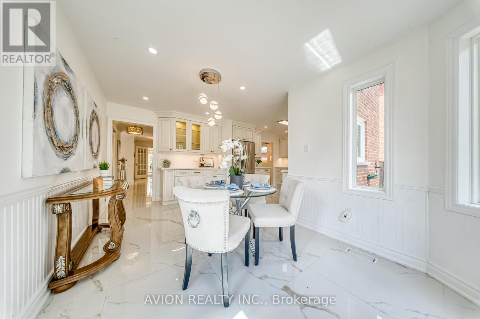 134 BUTTERFIELD CRESCENT - 19