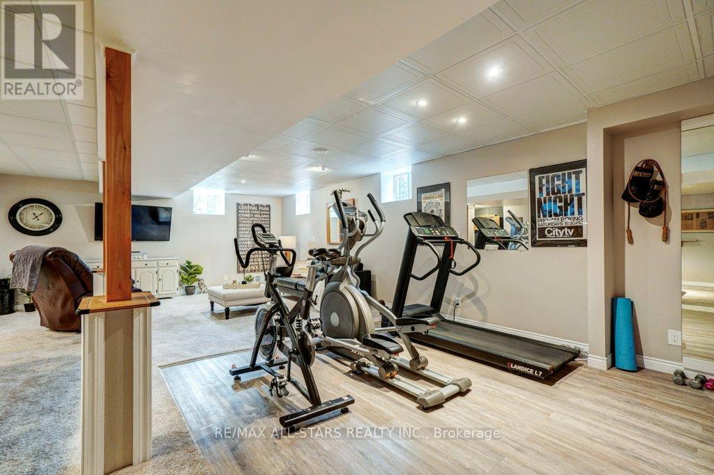 9296 8 CONCESSION - 32