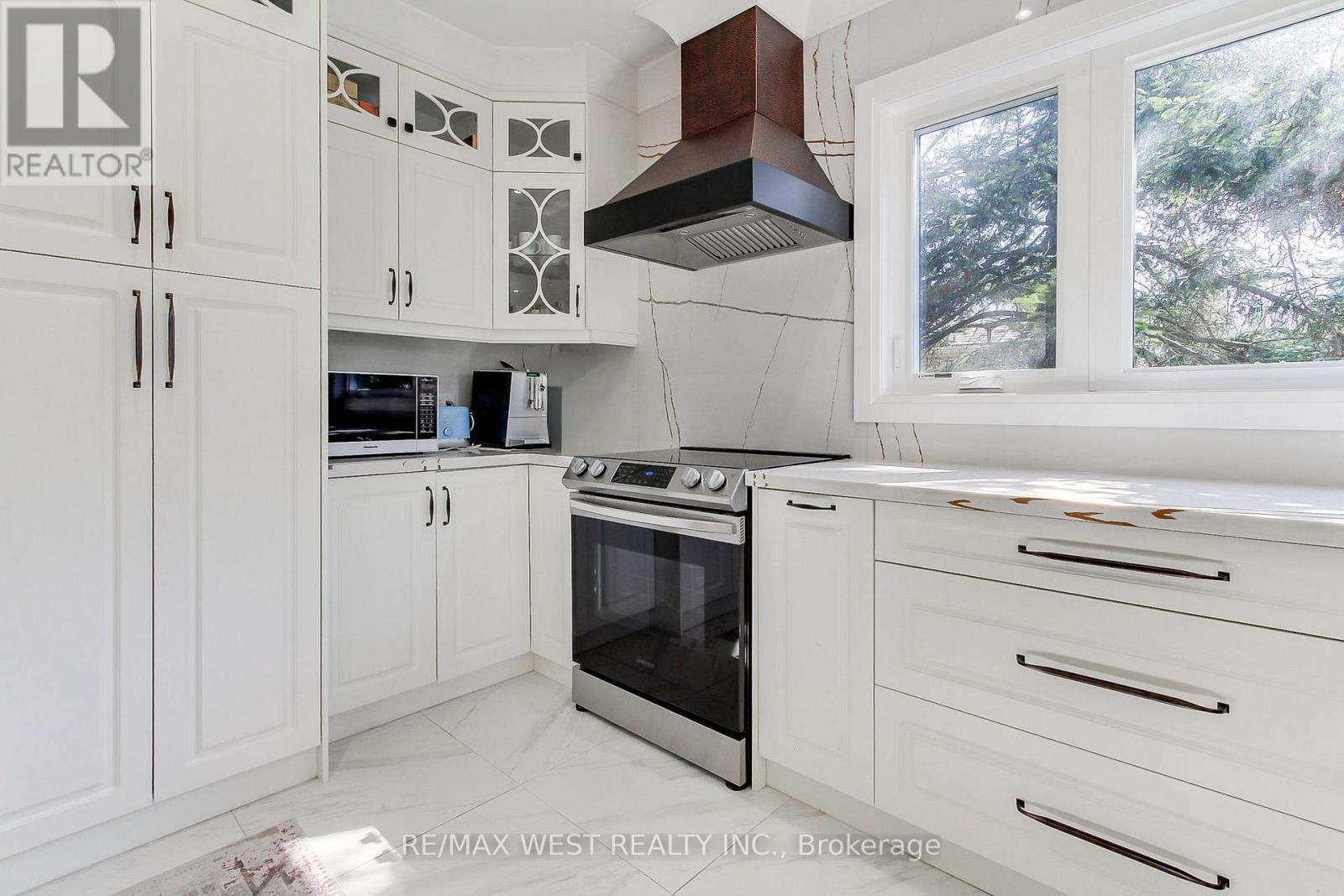 177 HEDGE ROAD - 10