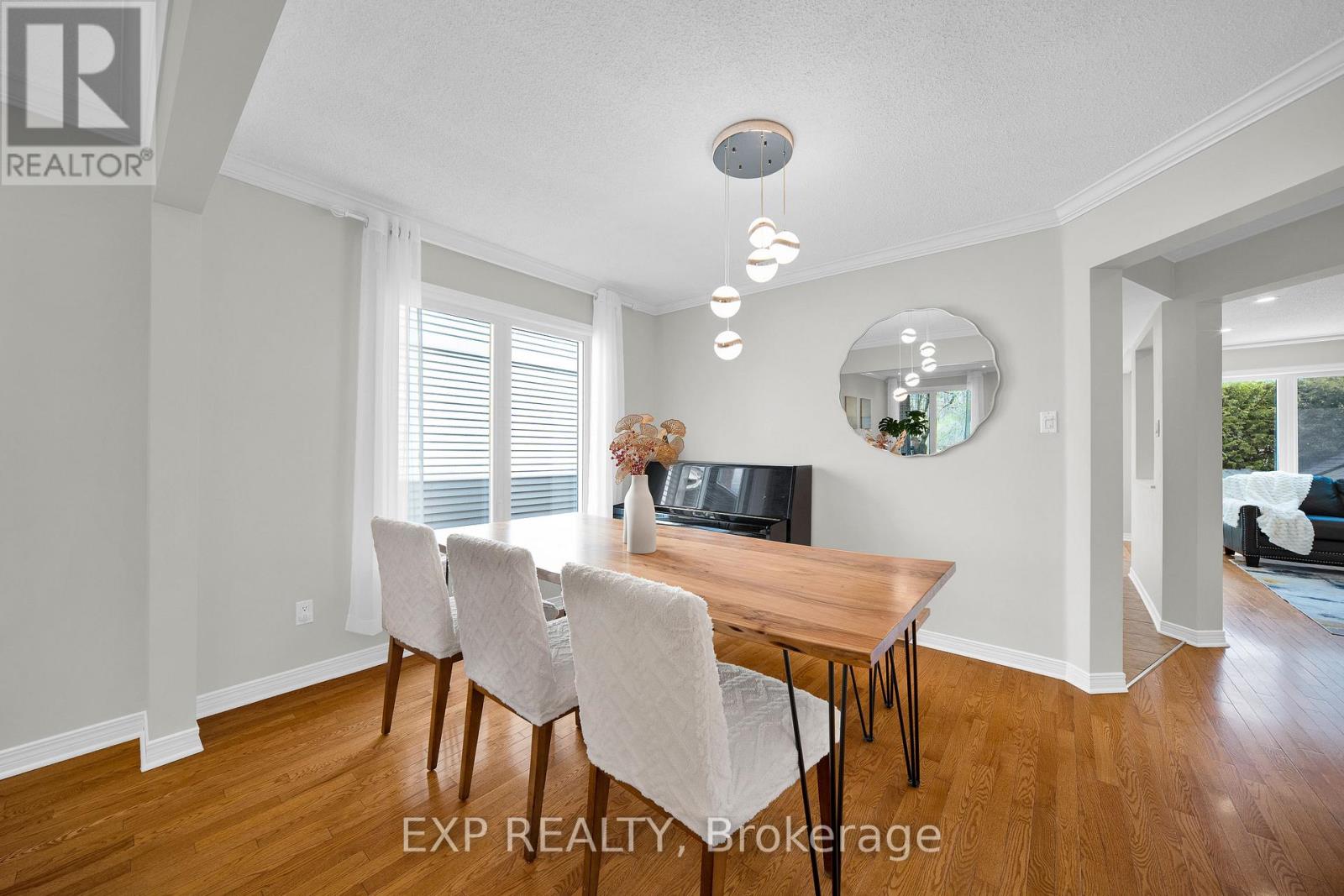 126 GRENADIER WAY - 6