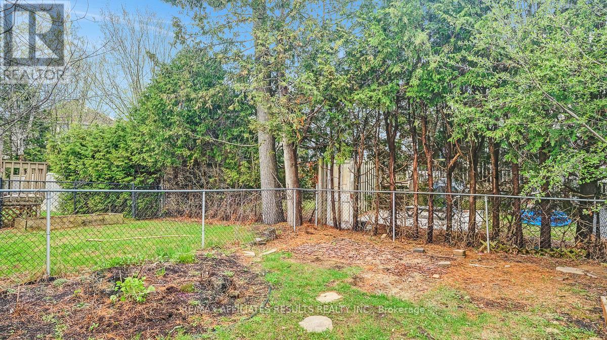 13 SPRINGCREEK CRESCENT - 40