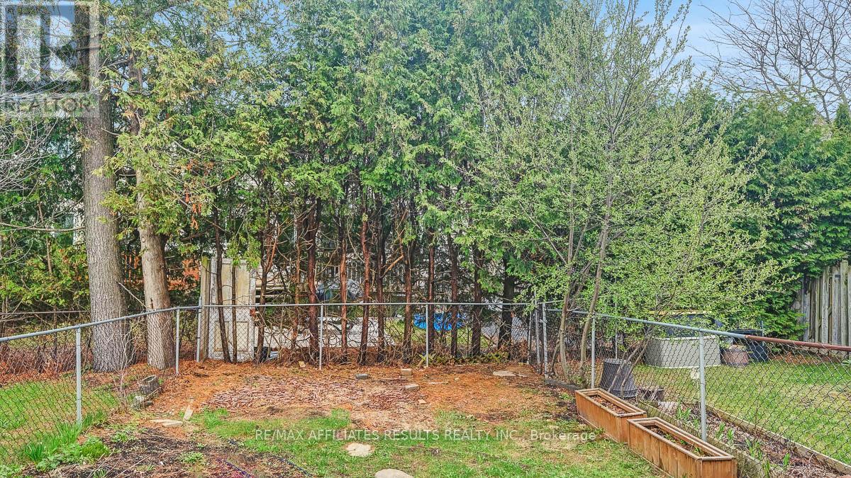 13 SPRINGCREEK CRESCENT - 42