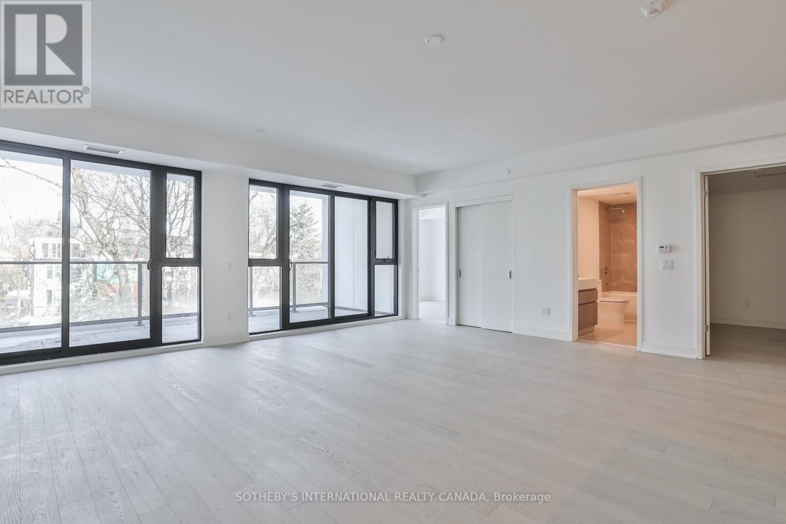 #311 200 KEEWATIN AVENUE - 15