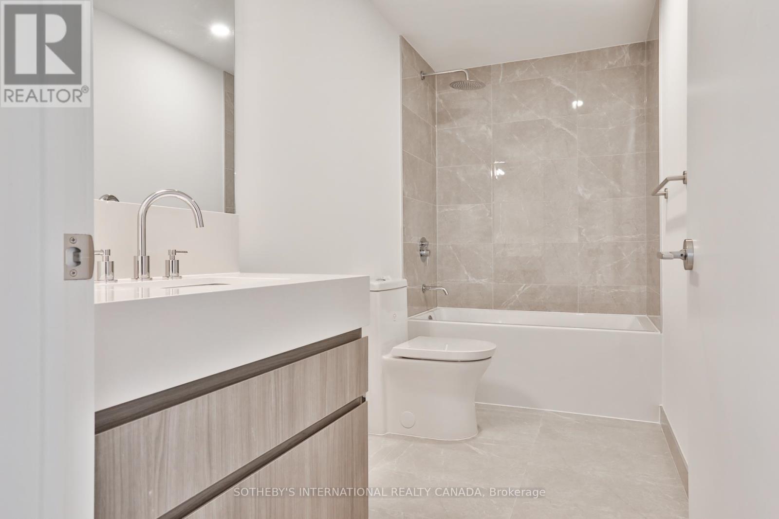 #311 200 KEEWATIN AVENUE - 17