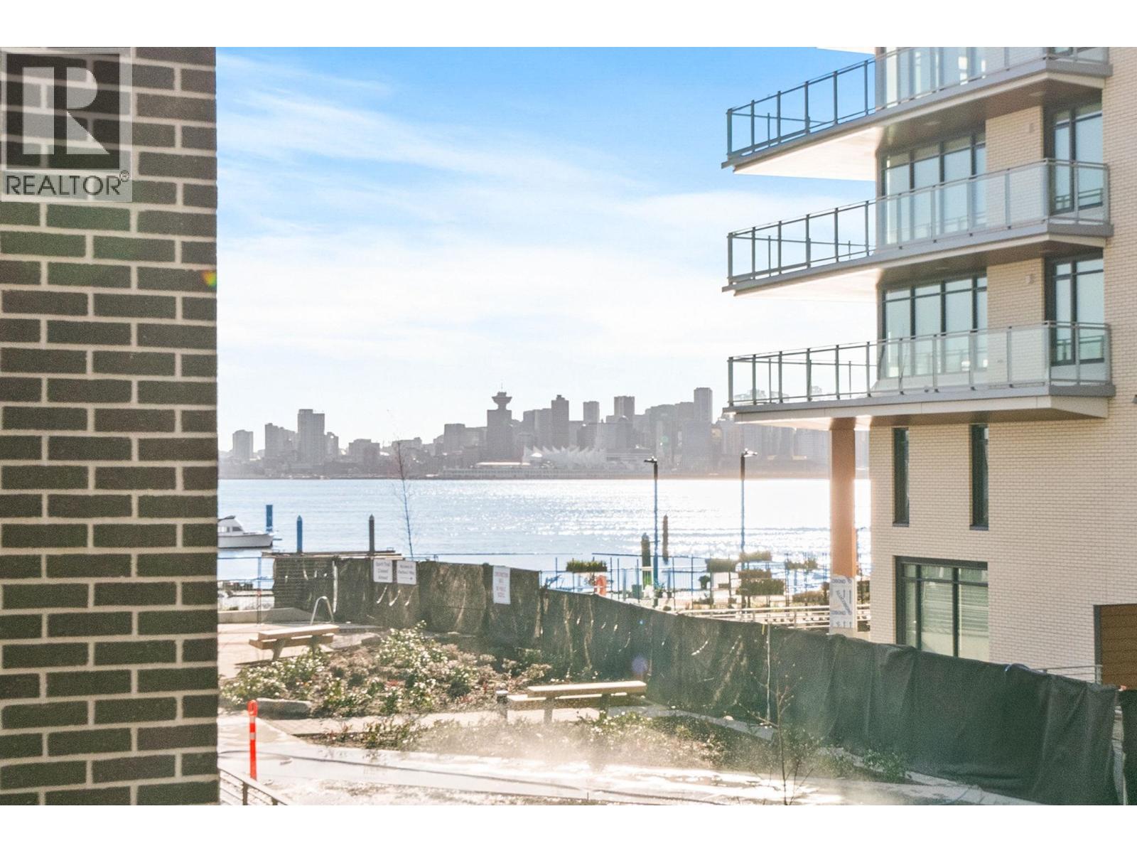 1xx 755 HARBOURSIDE DRIVE, North Vancouver