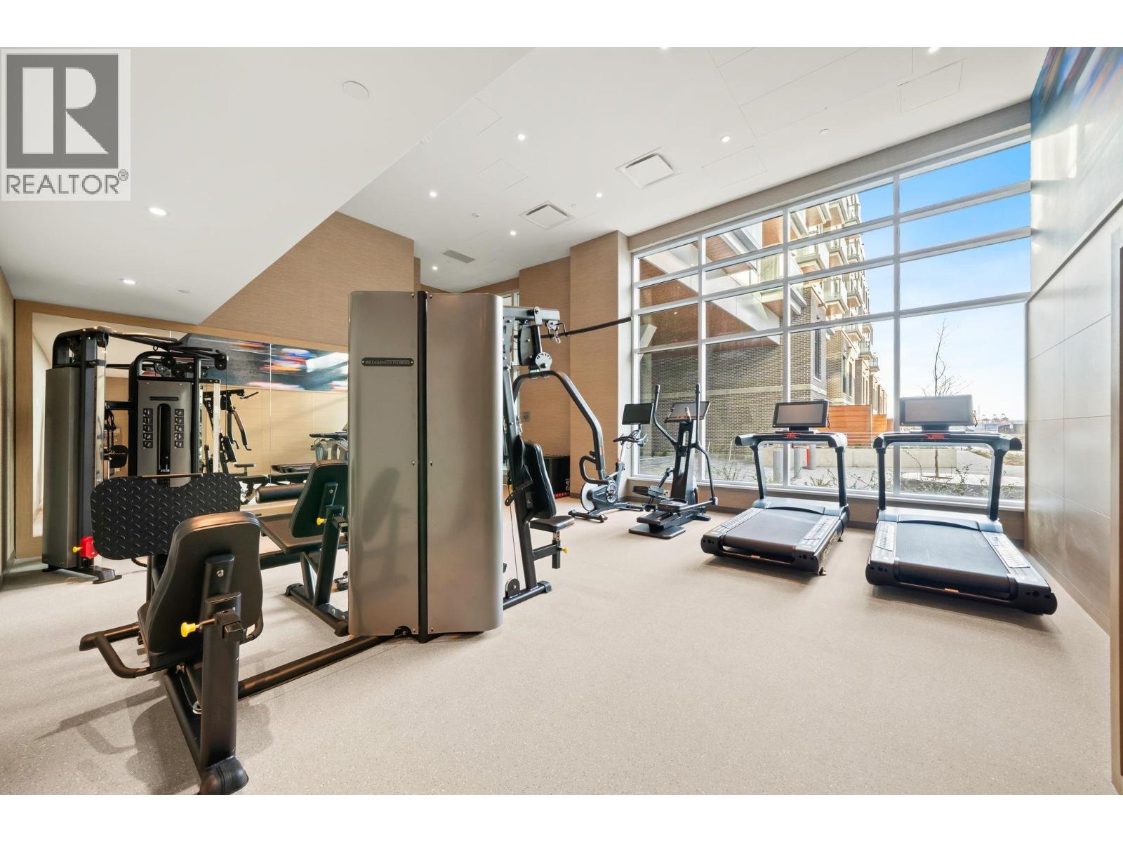 1xx 755 HARBOURSIDE DRIVE, North Vancouver