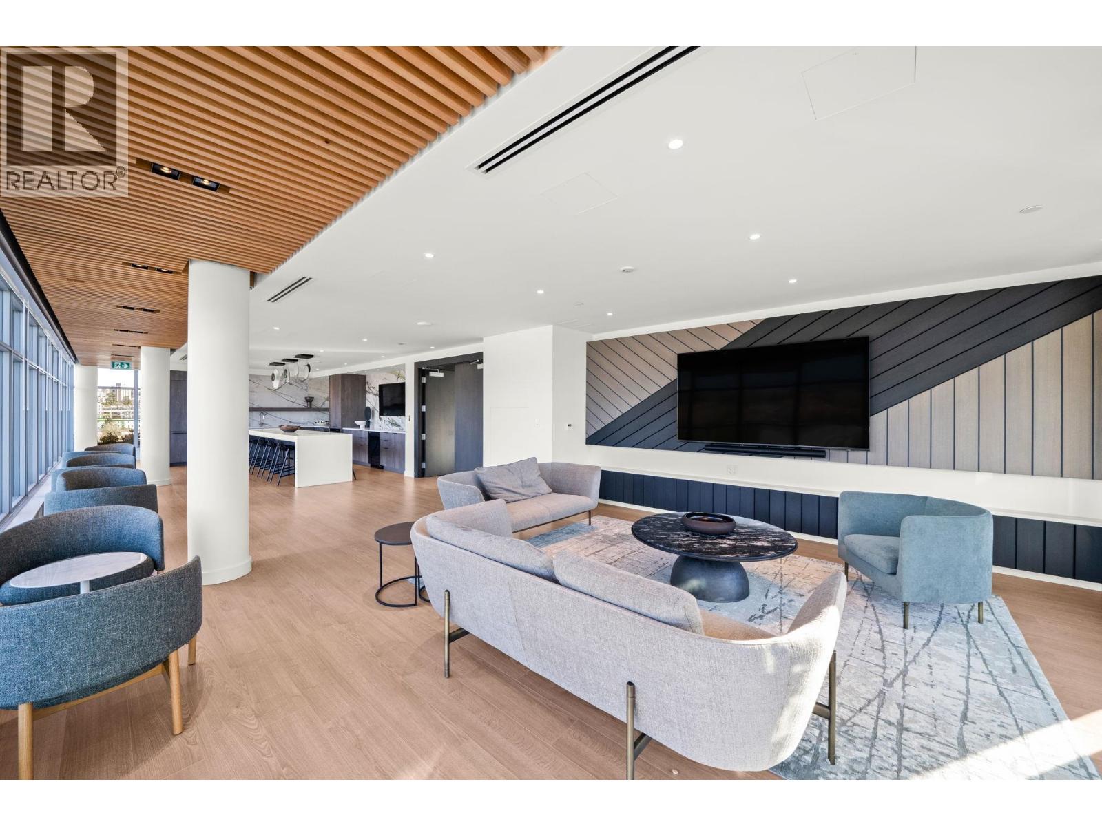 1xx 755 HARBOURSIDE DRIVE, North Vancouver