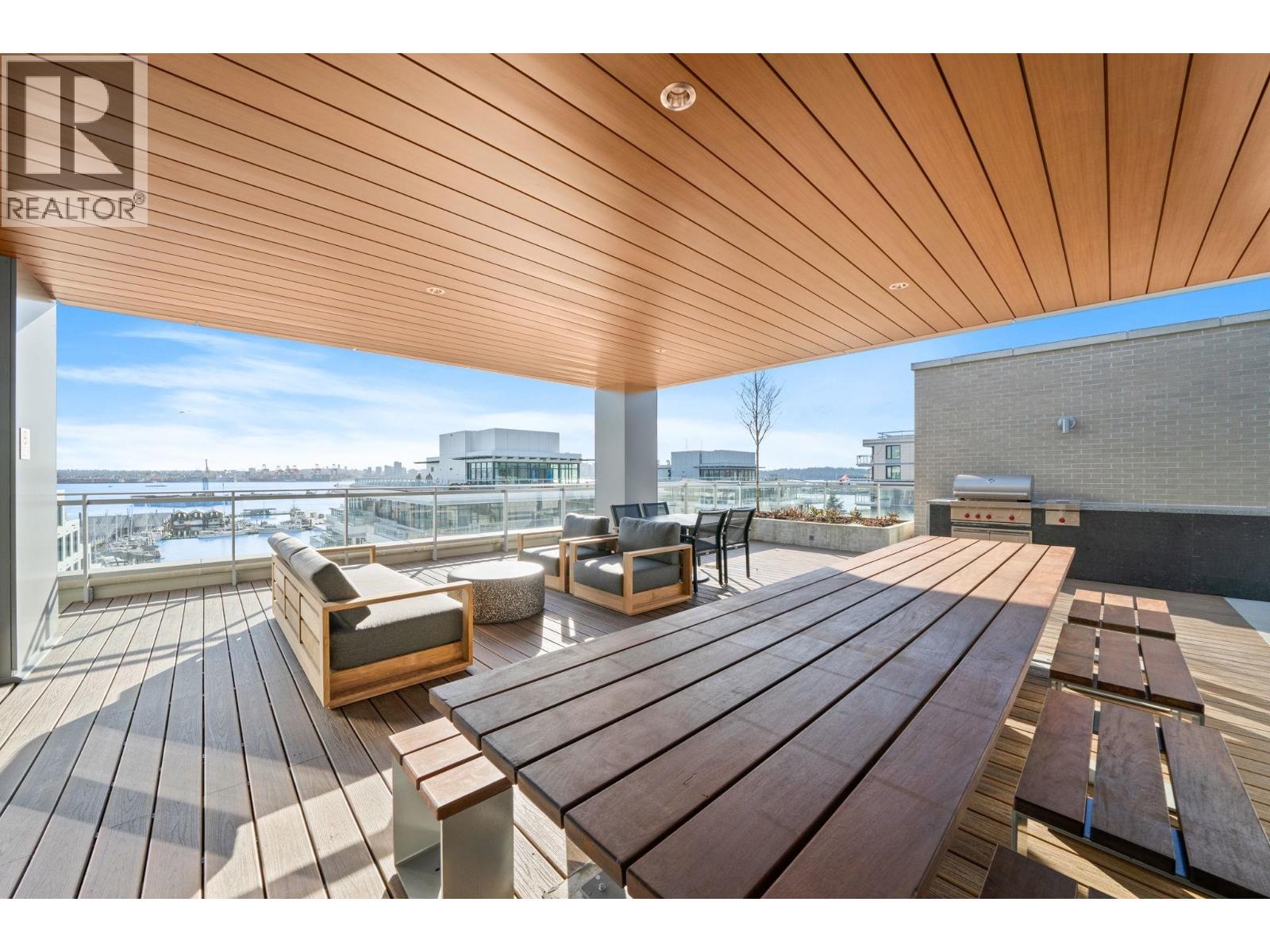 1xx 755 HARBOURSIDE DRIVE, North Vancouver