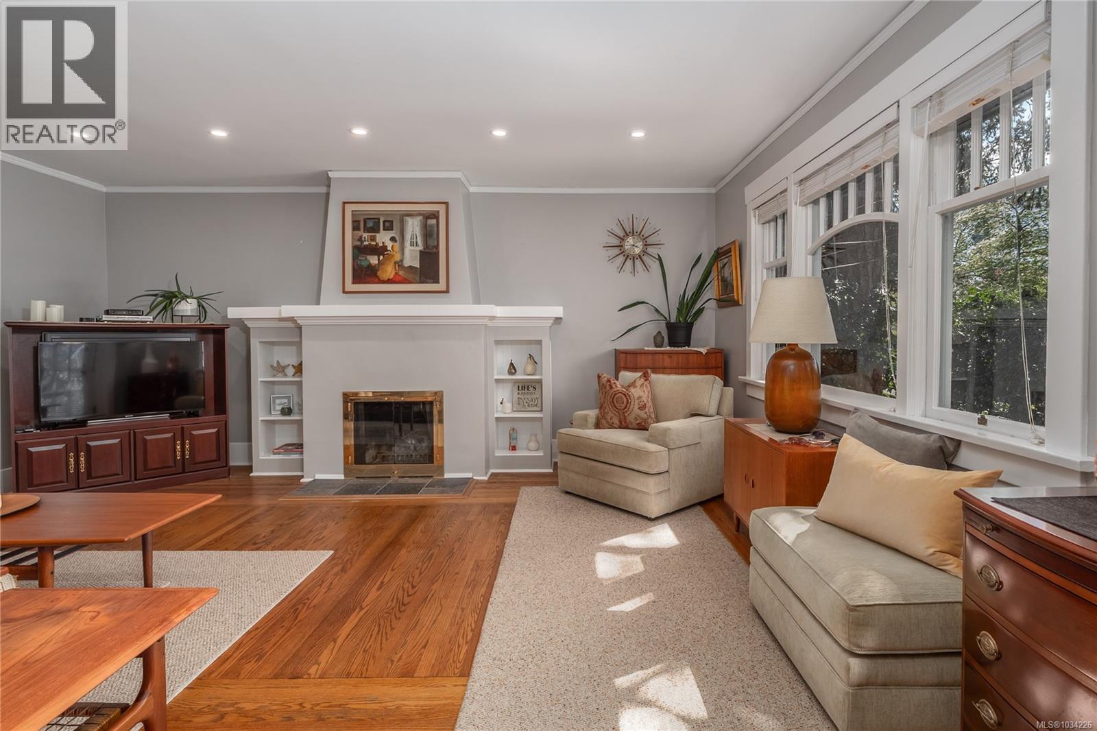 777 St. Patrick St - 21