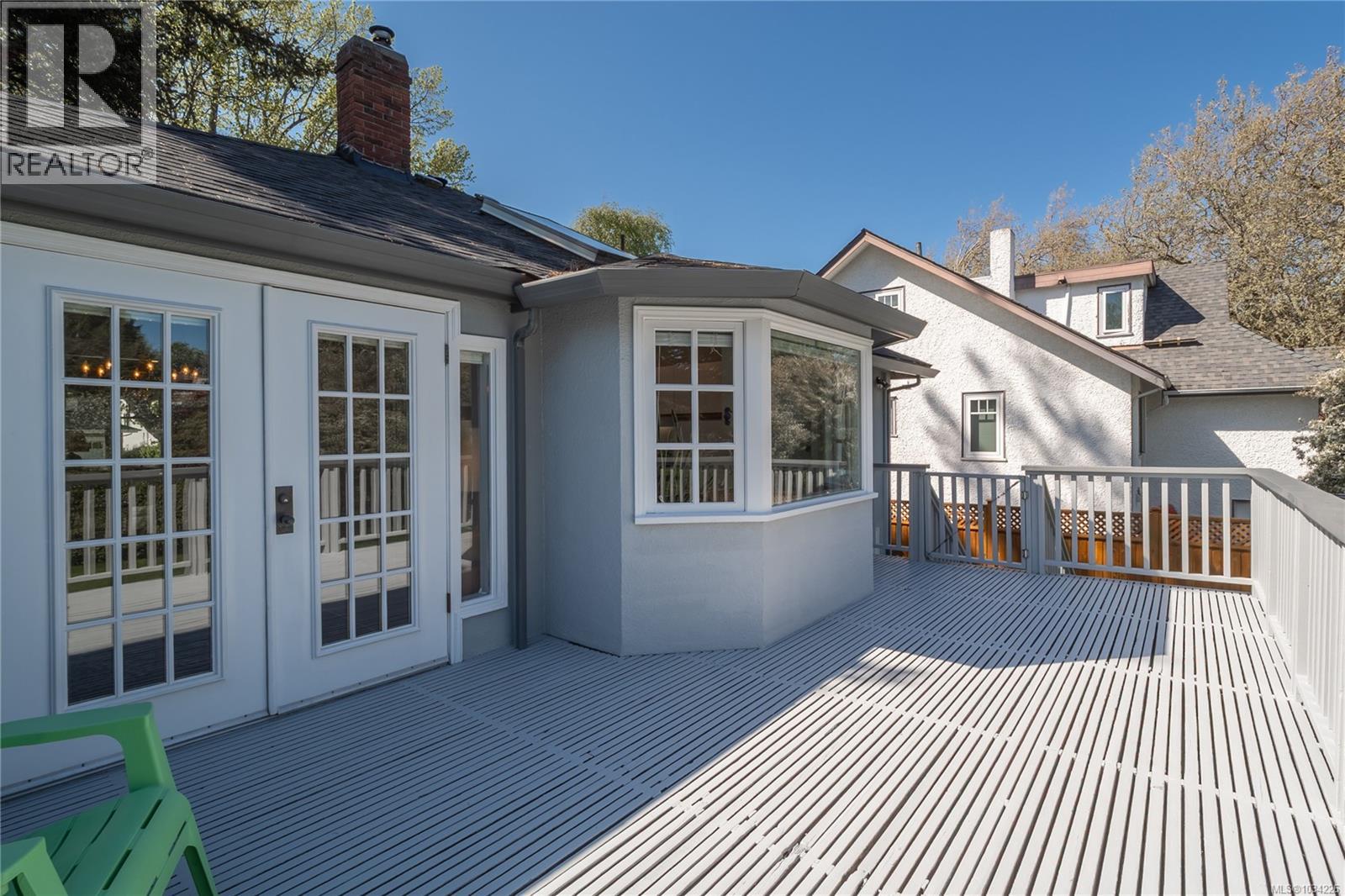 777 St. Patrick St - 18