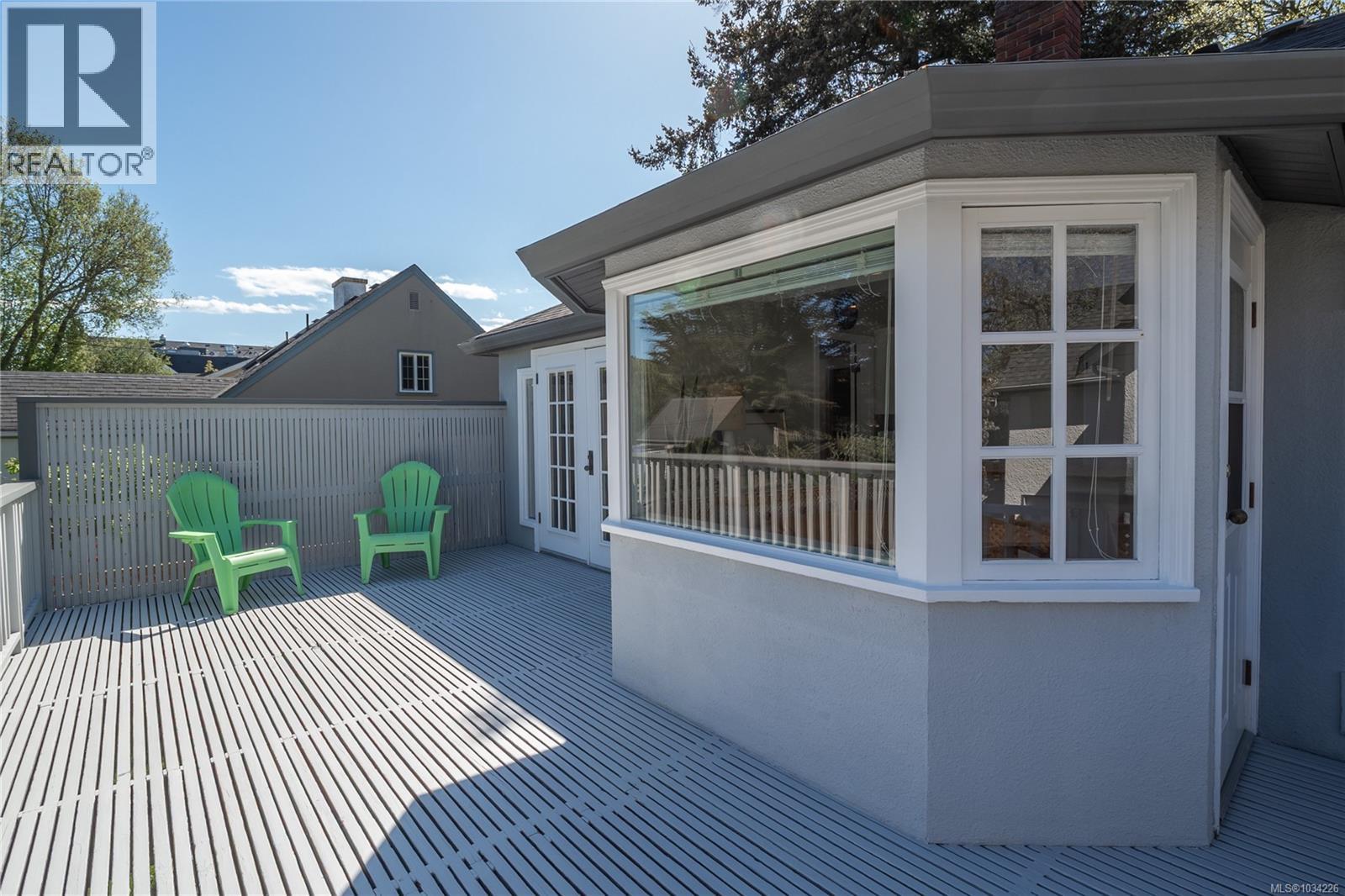 777 St. Patrick St - 16