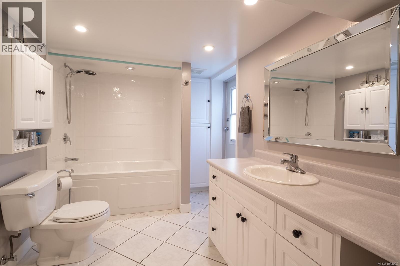 777 St. Patrick St - 41
