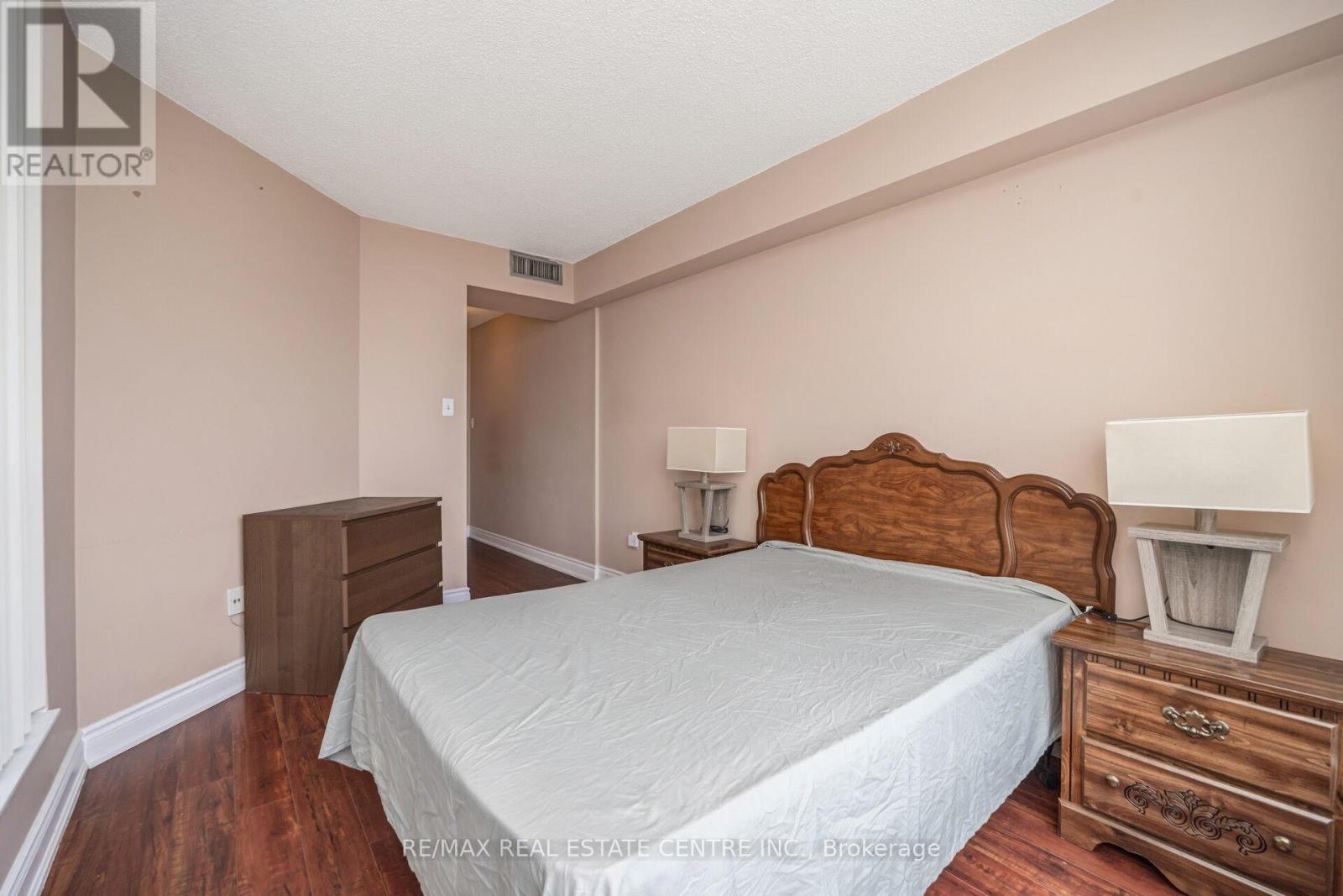 #607 3 ROWNTREE ROAD - 26