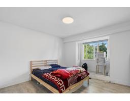 13115 107a Avenue, Surrey, BC V3T2G9 Photo 8