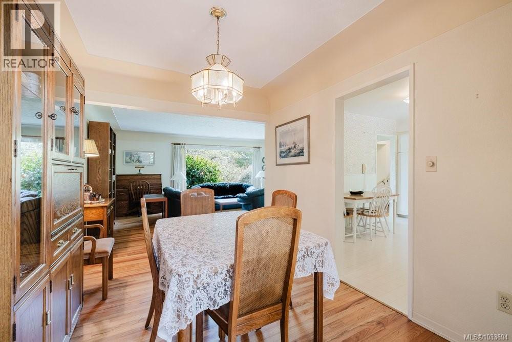  4312 Parkside Crescent, Saanich