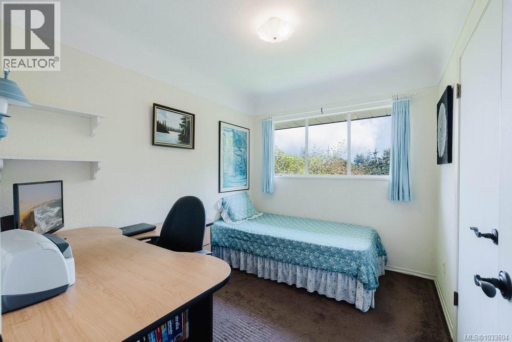 4312 Parkside Crescent, Saanich