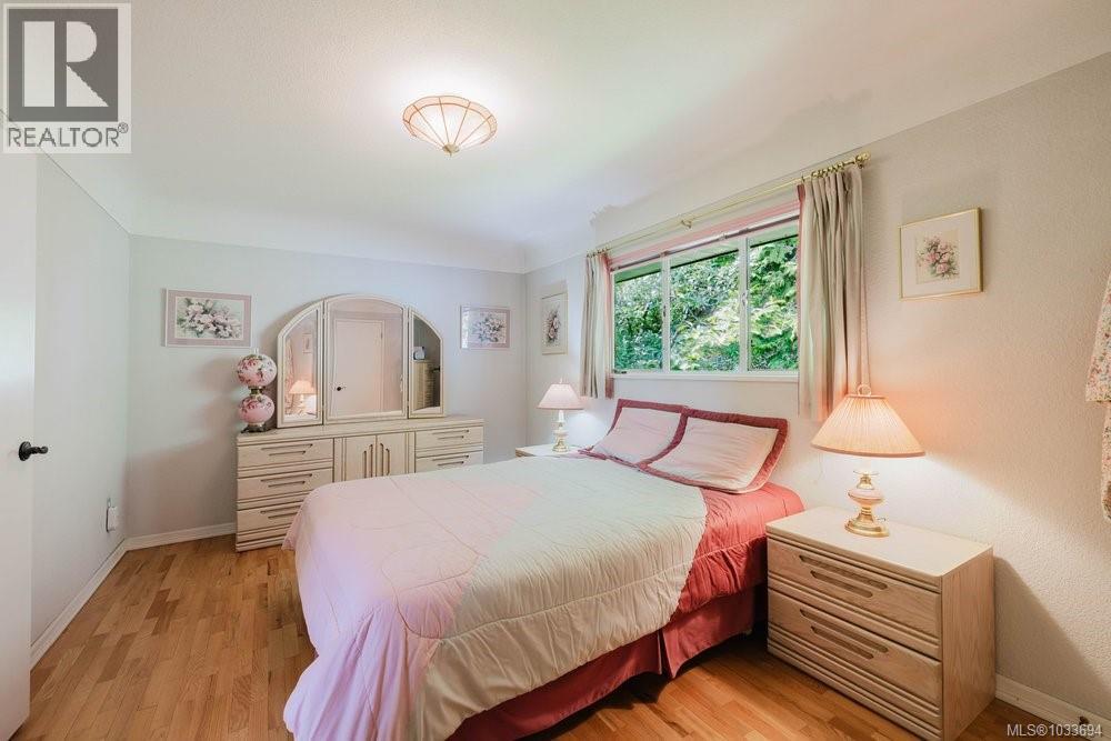  4312 Parkside Crescent, Saanich
