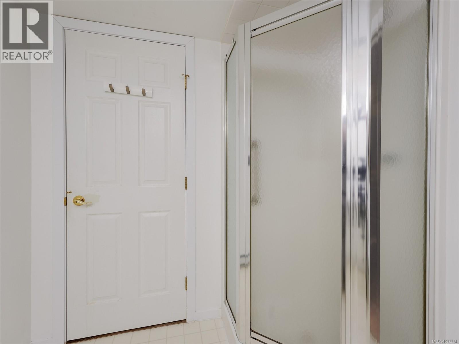 41 909 Admirals Rd, Esquimalt