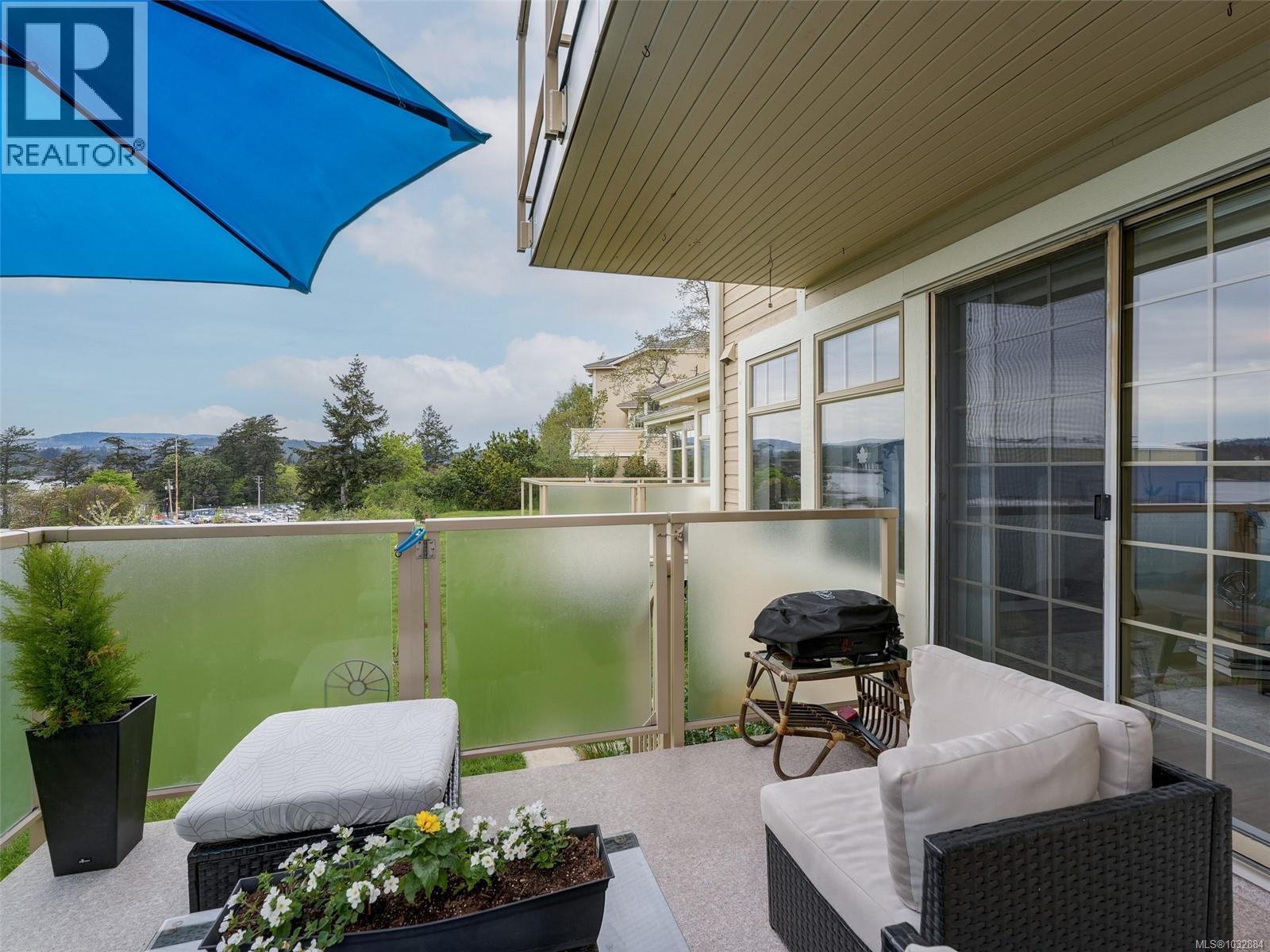 41 909 Admirals Rd, Esquimalt