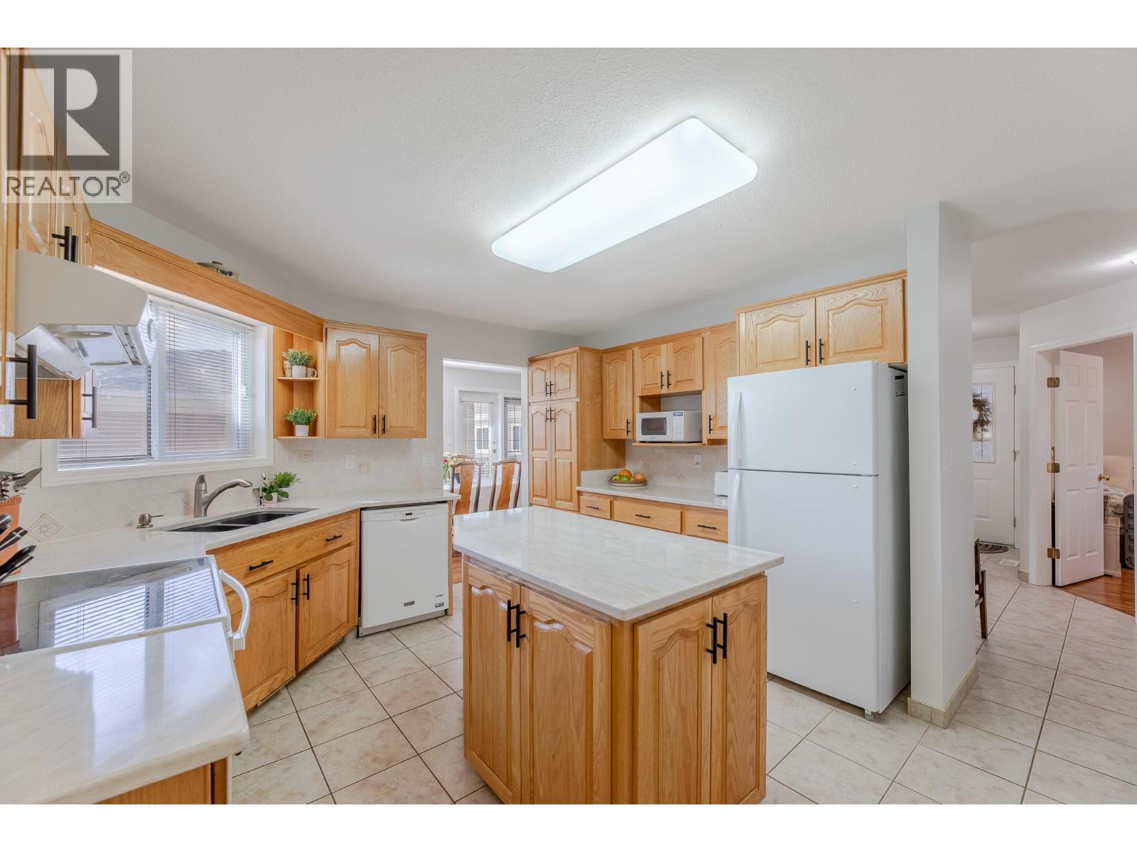 #107 3146 PARIS Street - 9