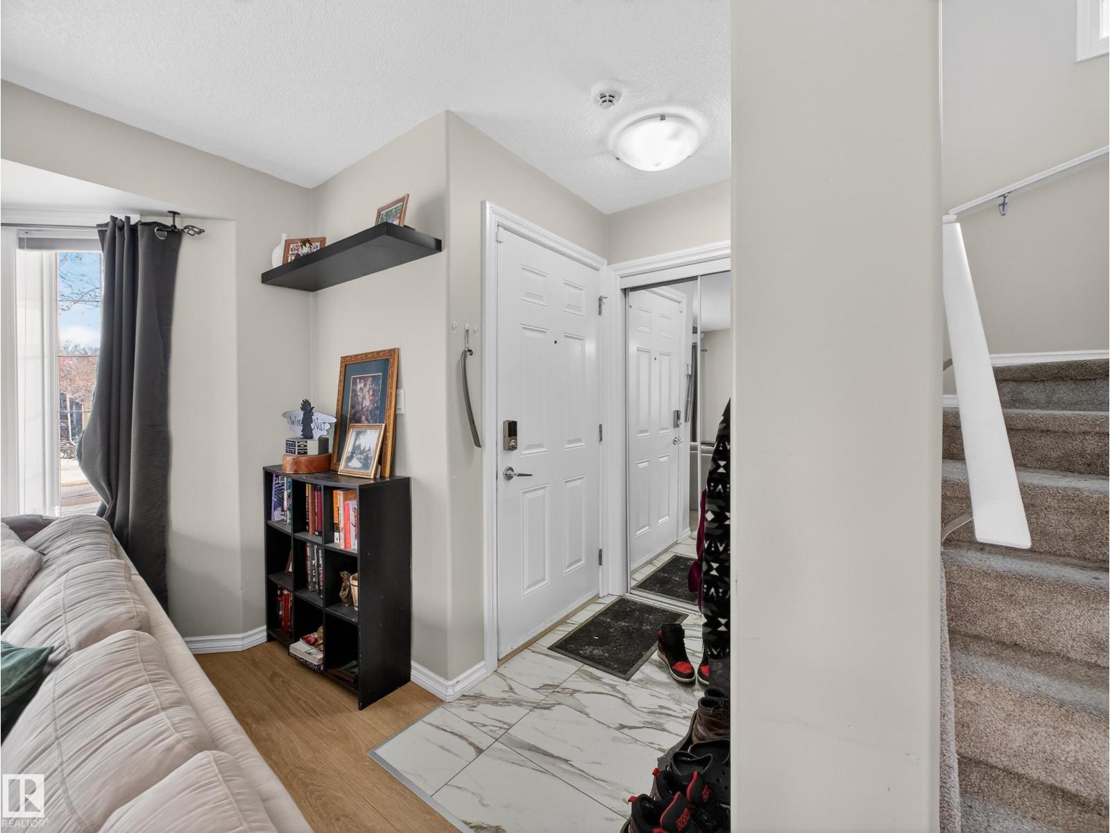 11933 77 ST NW, Edmonton