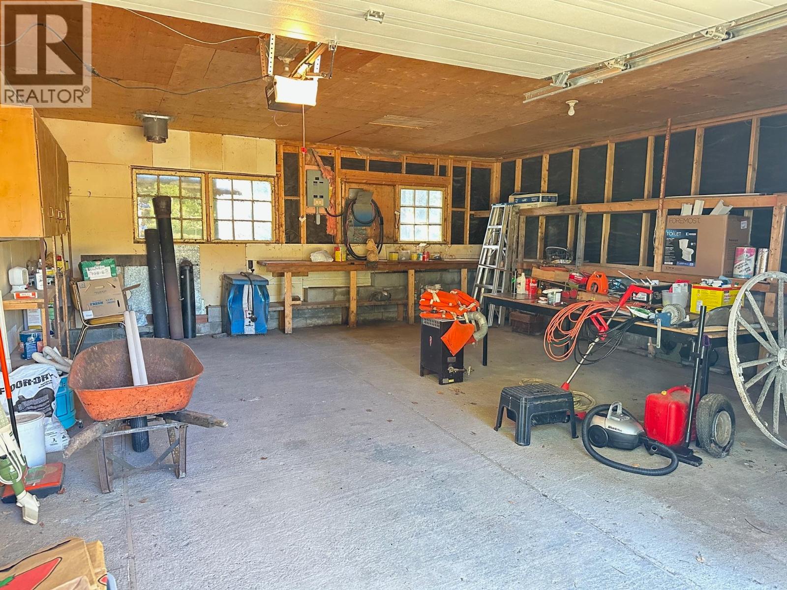 8241 PETERSON ROAD, Fraser Lake