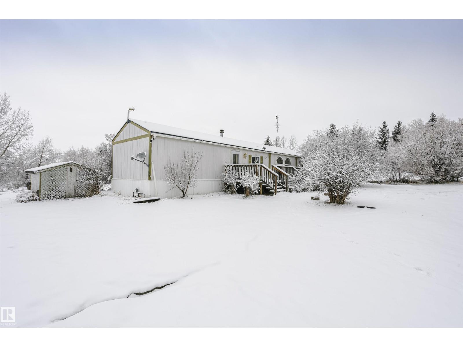 #3 23319 TWP RD 572, Rural Sturgeon County