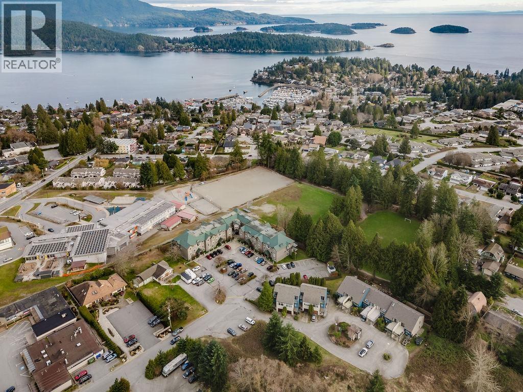 5 623 FARNHAM ROAD, Gibsons