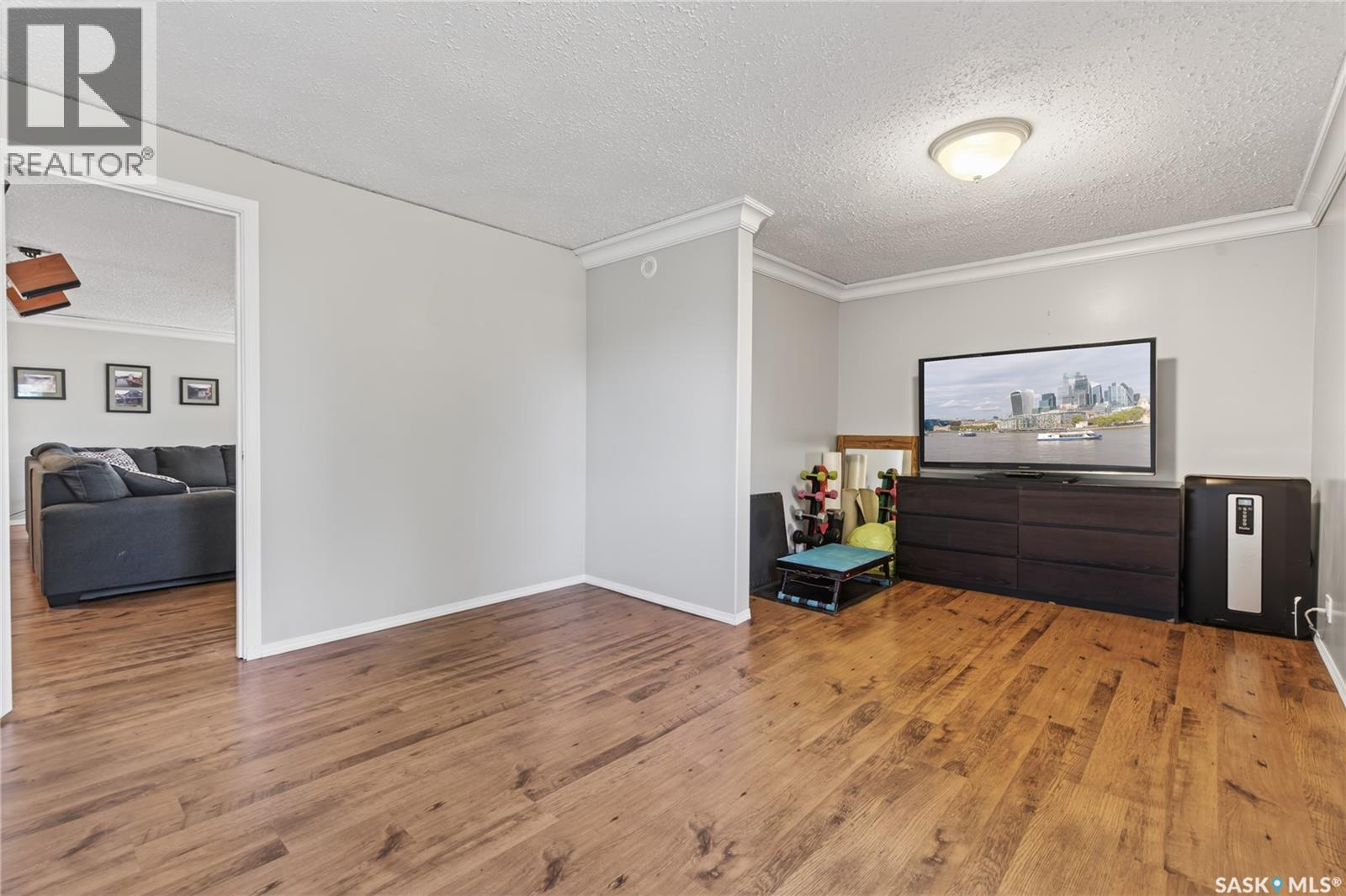 149 2nd AVENUE S - 16