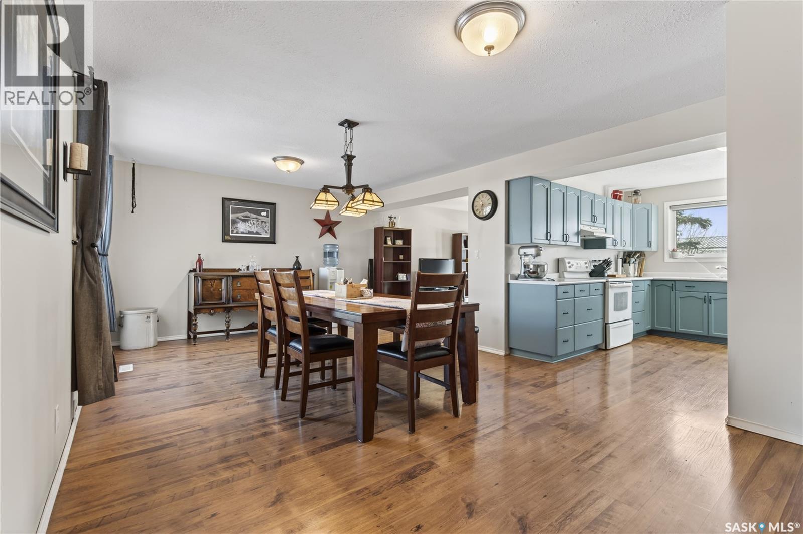 149 2nd AVENUE S - 4