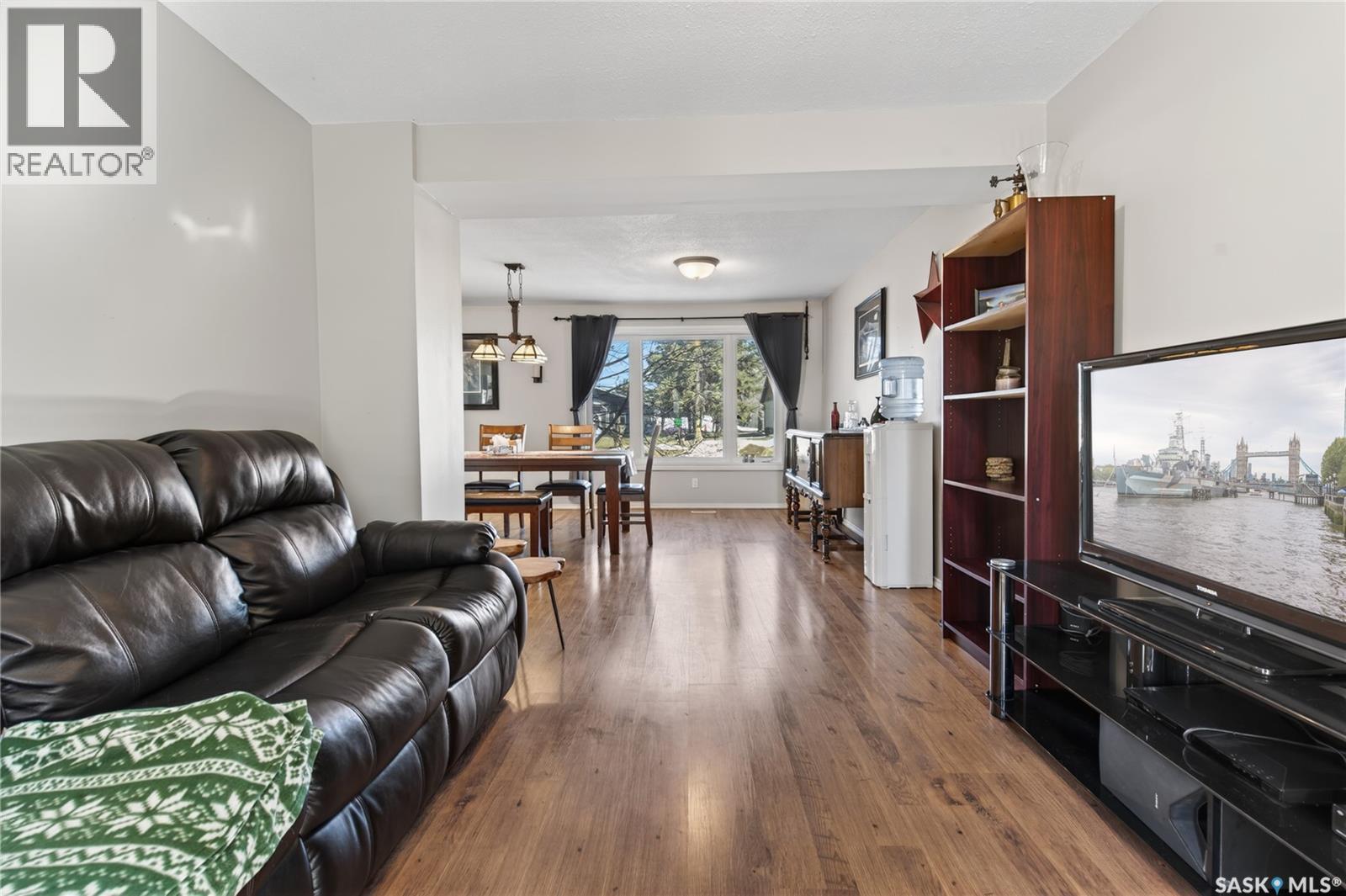 149 2nd AVENUE S - 8