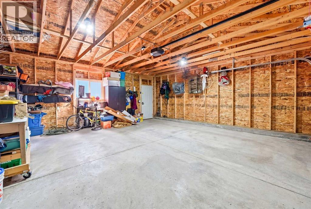 17 Precedence Glen, Cochrane