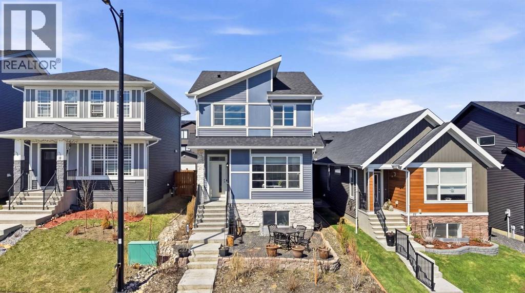 17 Precedence Glen, Cochrane