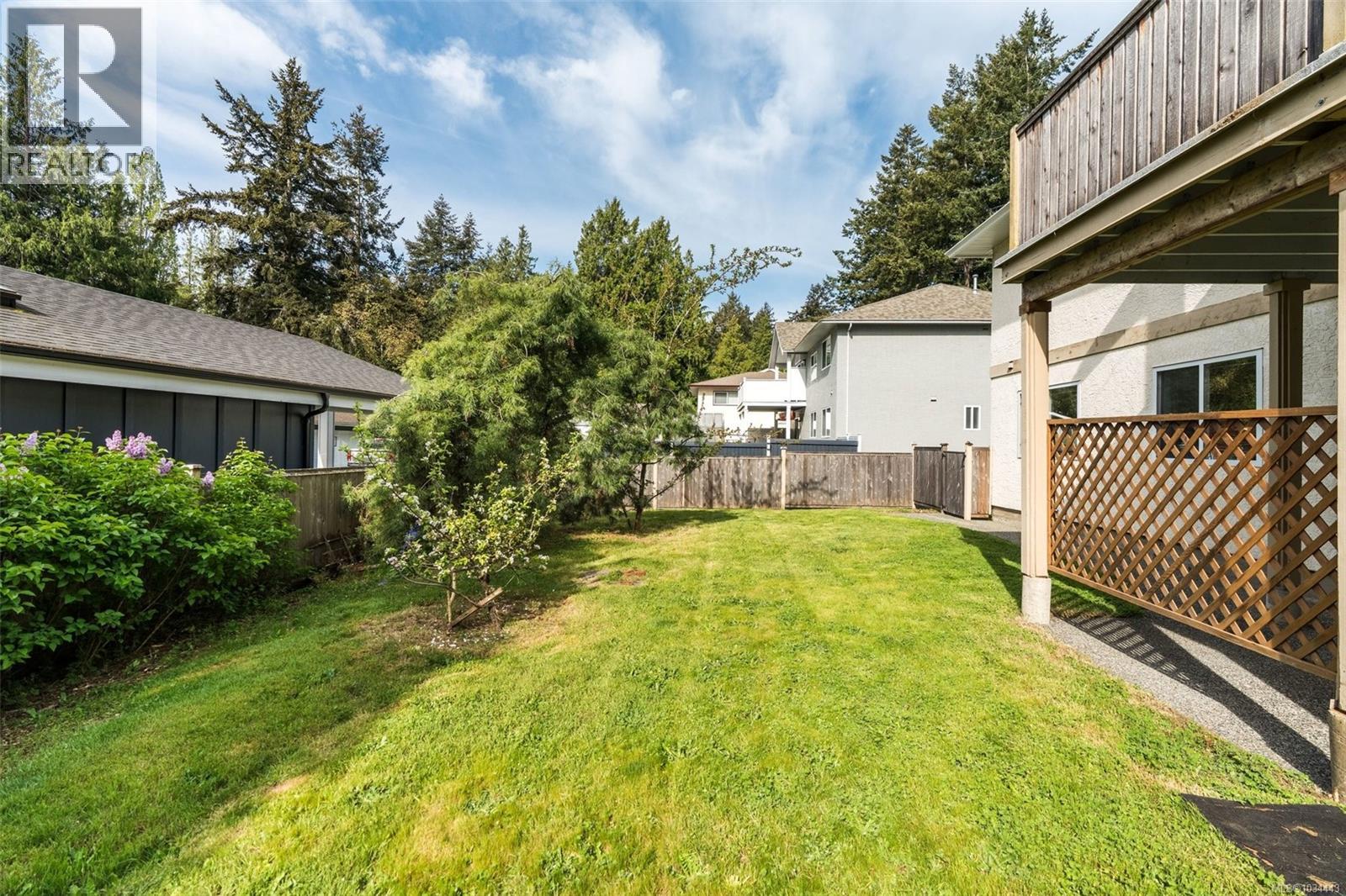  5272 Cordova Bay Road, Saanich