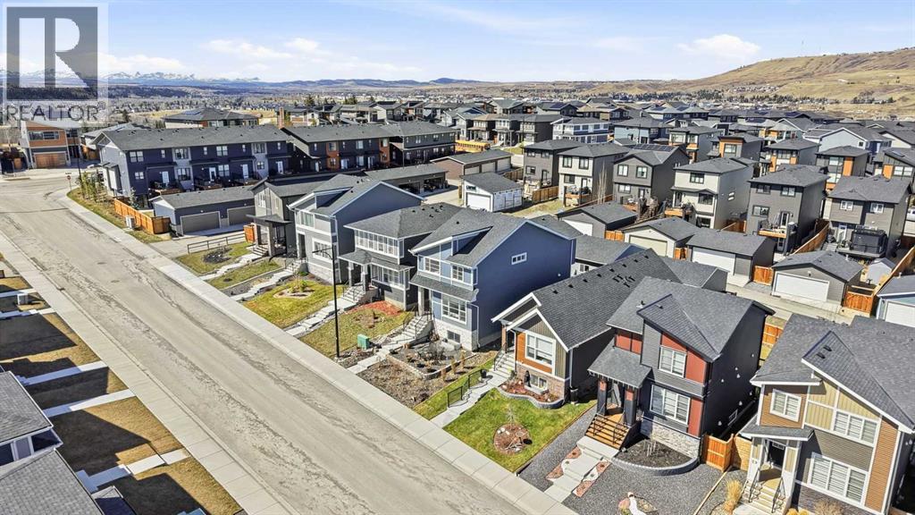 17 Precedence Glen, Cochrane
