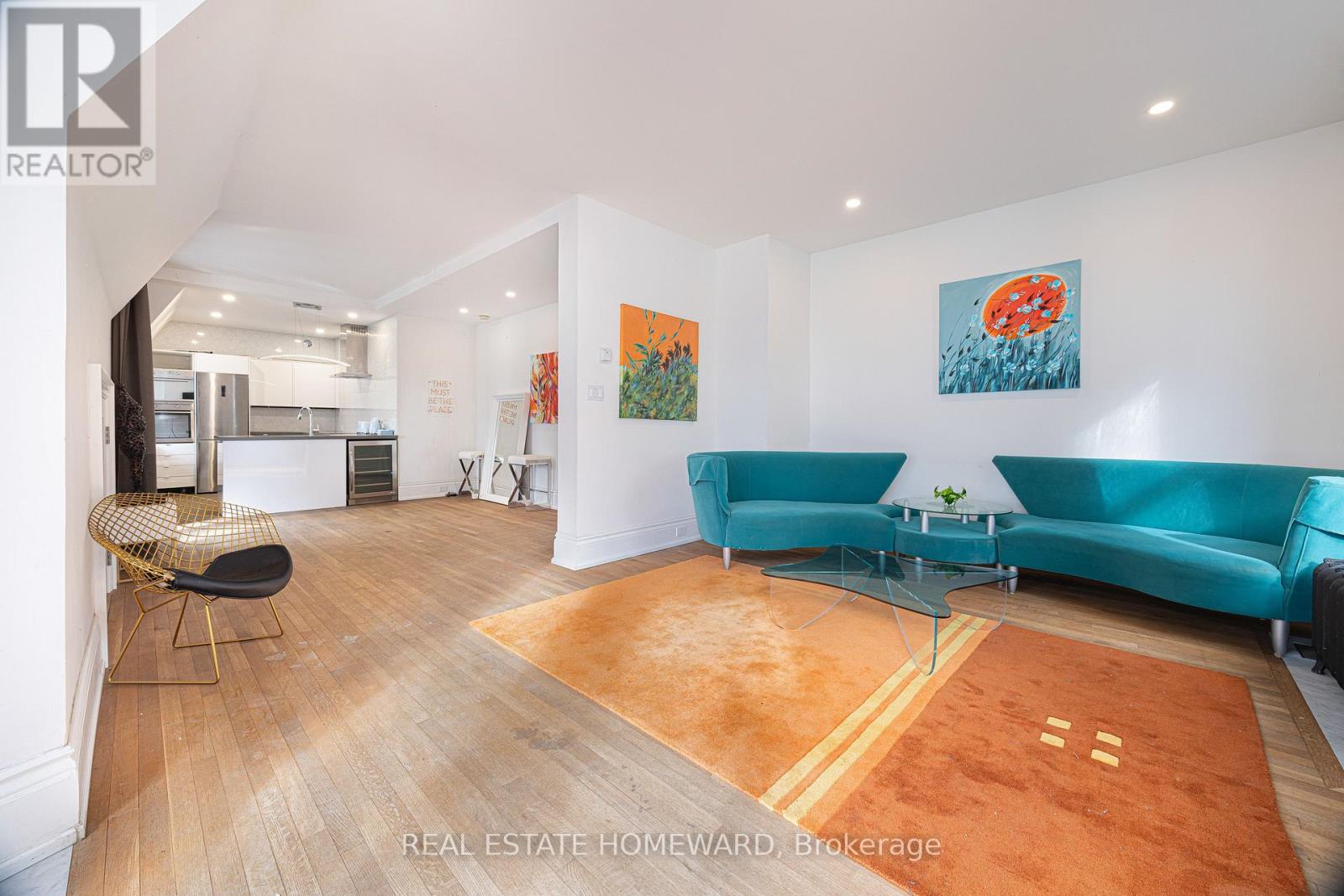 3025 QUEEN STREET E - 25