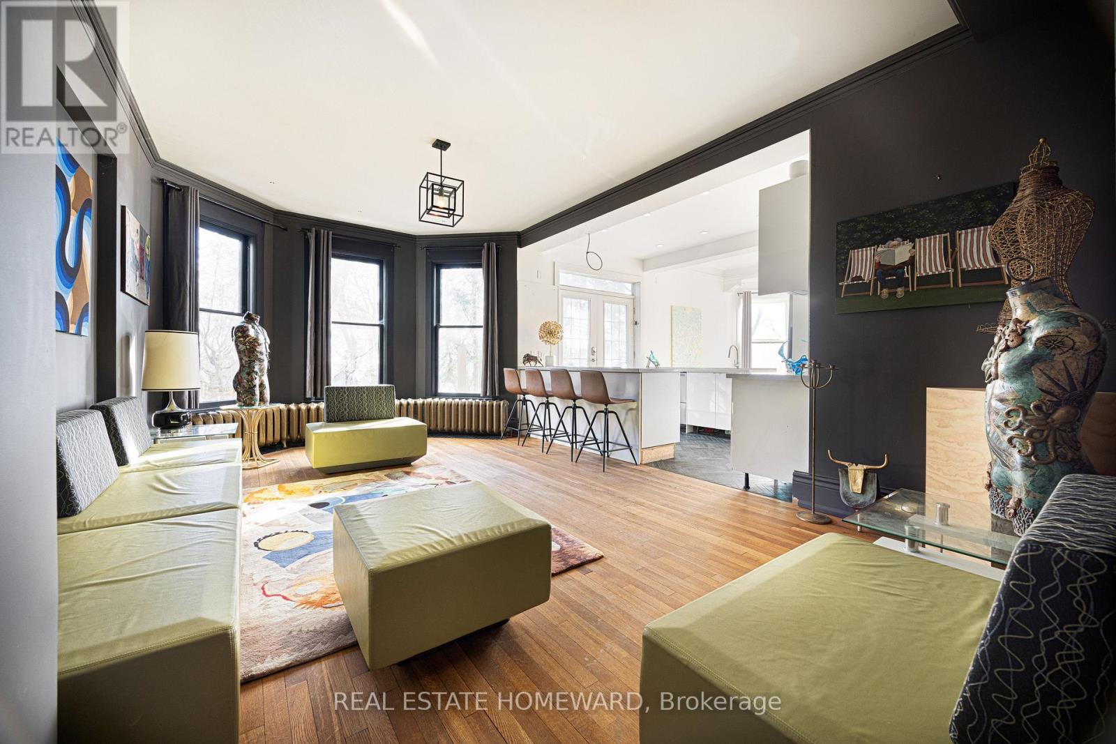 3025 QUEEN STREET E - 40