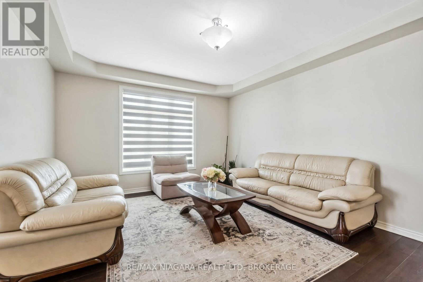 1 HOPKINS STREET - 6