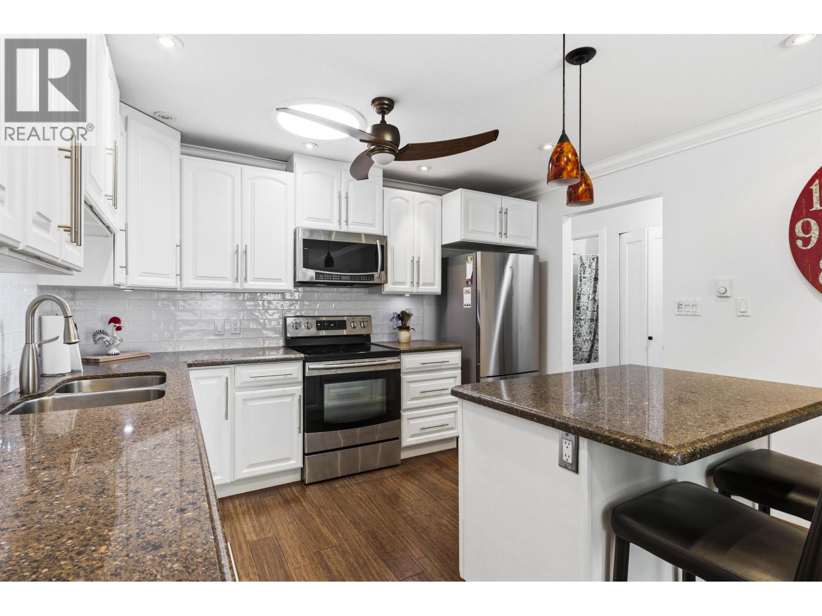 19 18960 ADVENT ROAD, Pitt Meadows