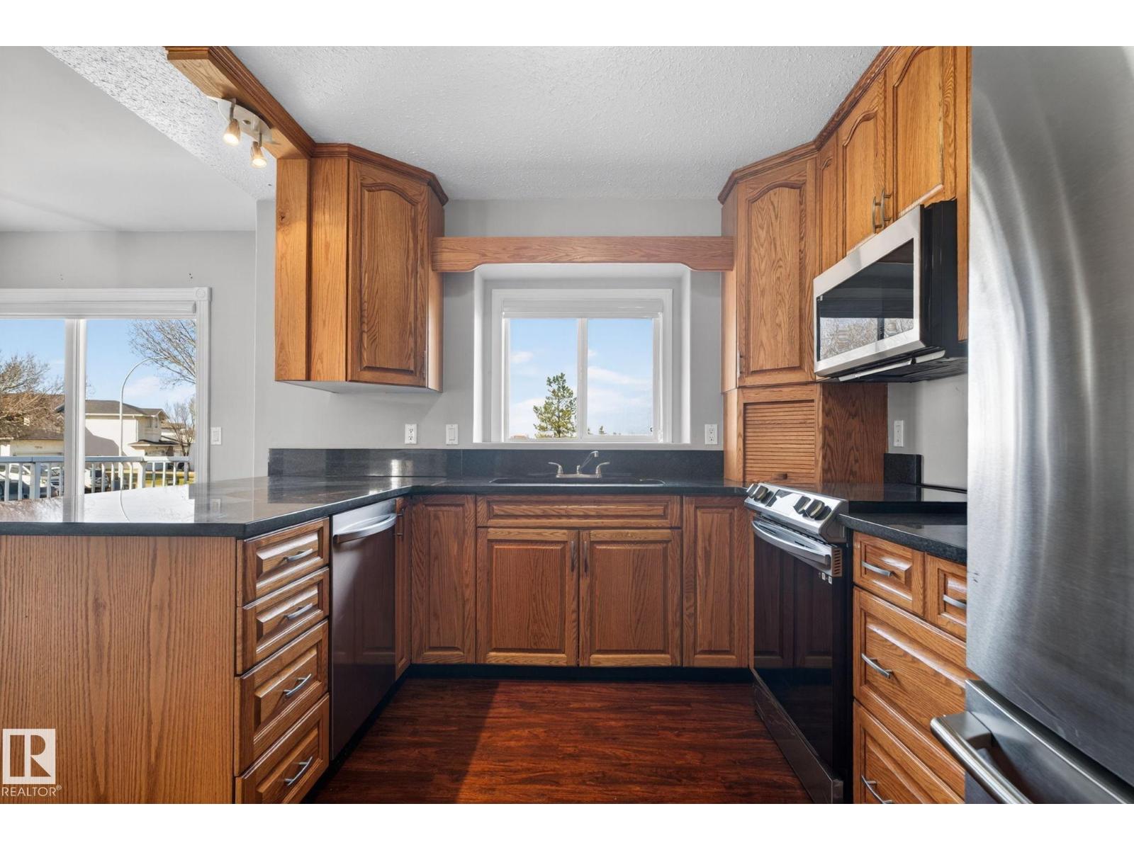 15913 78 ST NW, Edmonton