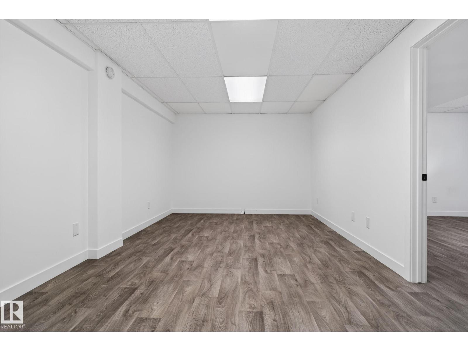 15913 78 ST NW, Edmonton